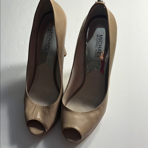 UC Michael Kors Nude Peep-Toe Platform Heels – Women’s 9.5 - Picture 6 of 9